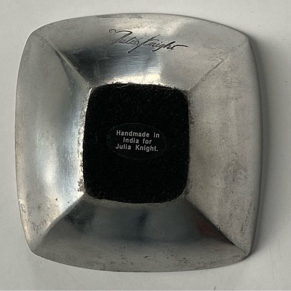 JULIA KNIGHT Trinket Dish Mother of Pearl Bowl Small 3.75” Square Shells Signed - Picture 4 of 16